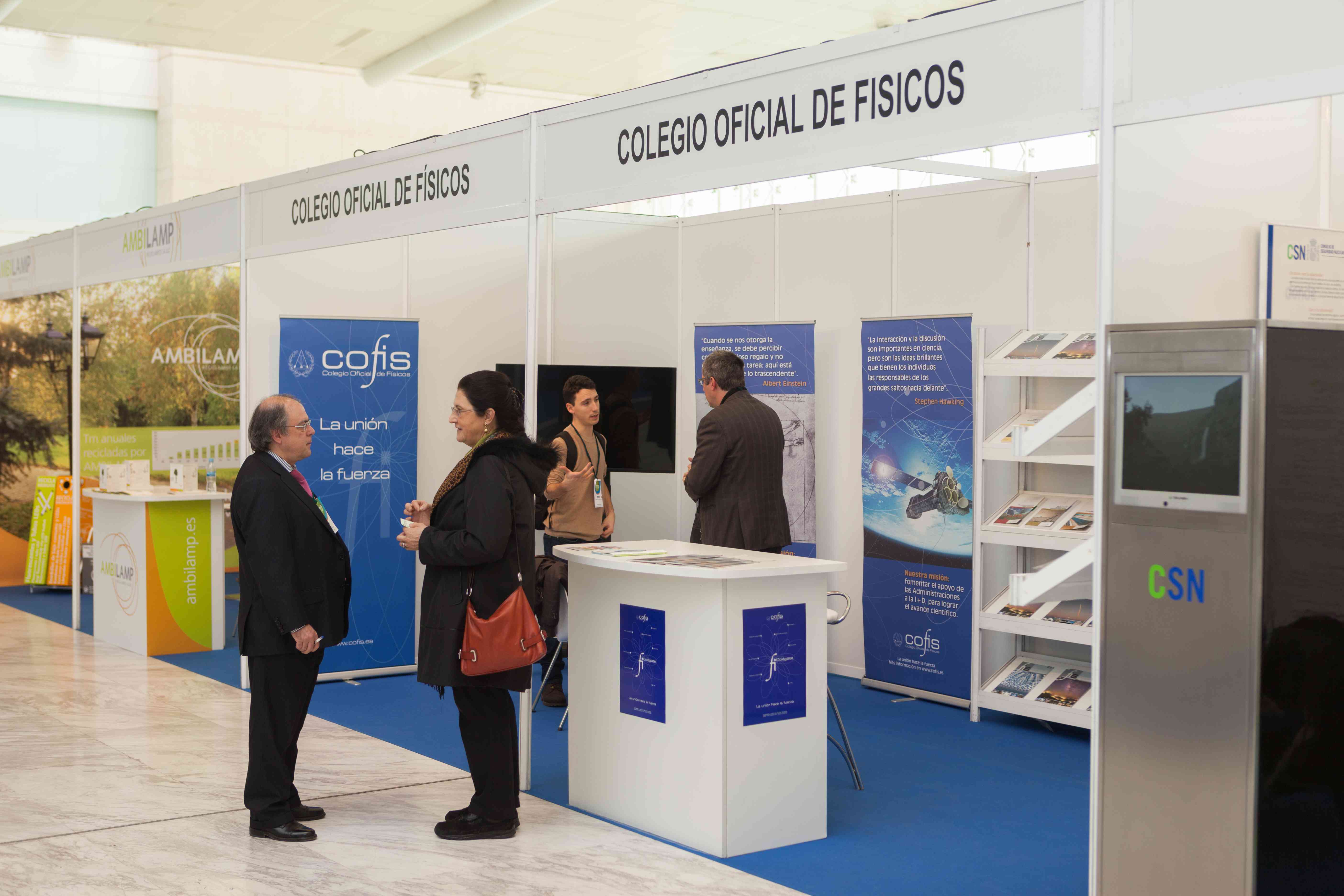 Stand Colegio Oficial de Fsicos 1